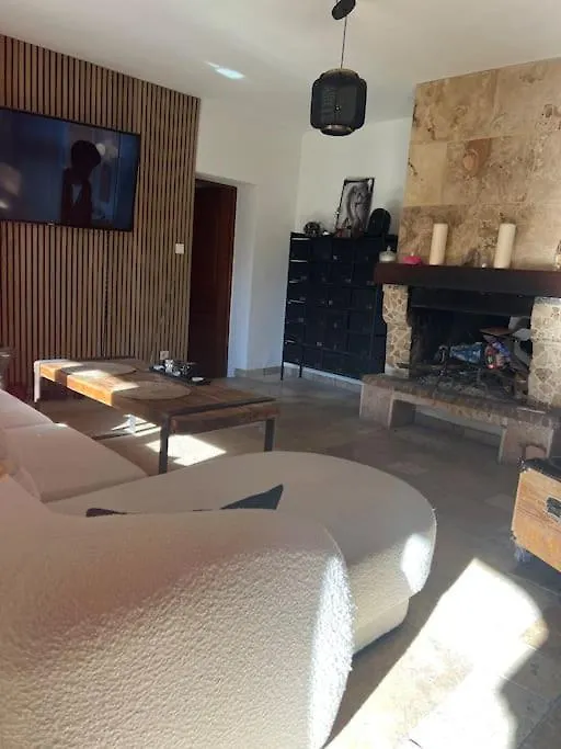 Villa Au Coeur De La Provence Evenos 0*,